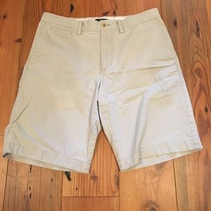 Only Worn Once Banana Republic Shorts Khaki 32